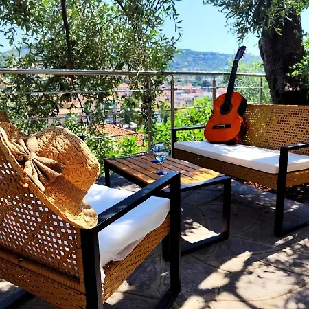 Appartement Almarea, A House Between The Sea And Olive Trees