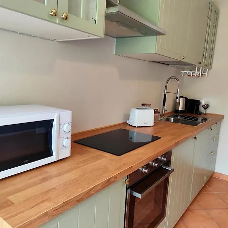 Almarea, A House Between The Sea And Olive Trees