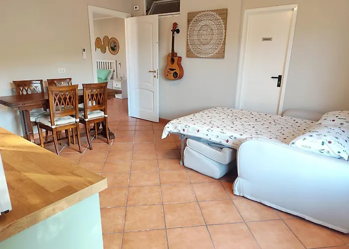 Almarea, A House Between The Sea And Olive Trees アパート インペリア