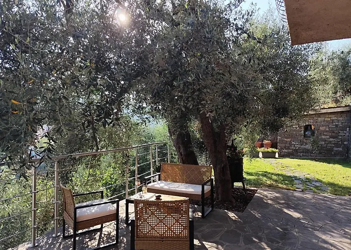 アパート Almarea, A House Between The Sea And Olive Trees *