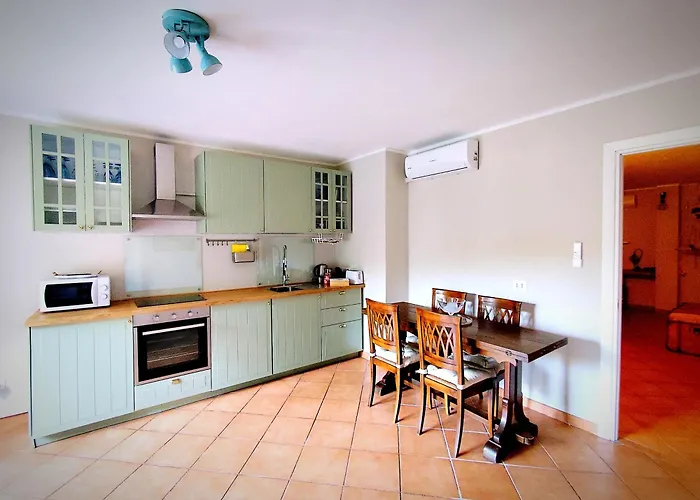 Almarea, A House Between The Sea And Olive Trees