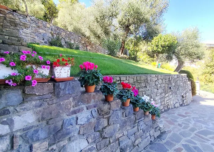 アパート Almarea, A House Between The Sea And Olive Trees *