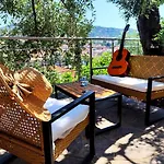 아파트 Almarea, A House Between The Sea And Olive Trees