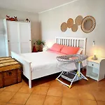 Almarea, A House Between The Sea And Olive Trees *