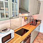 Almarea, A House Between The Sea And Olive Trees 아파트 *