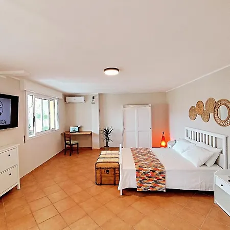 Apartmán Almarea, A House Between The Sea And Olive Trees