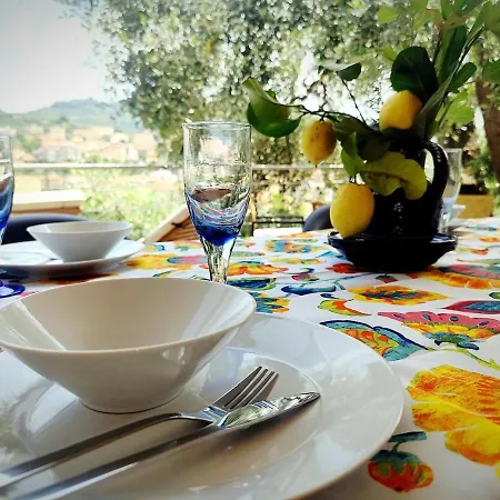 Appartement Almarea, A House Between The Sea And Olive Trees *
