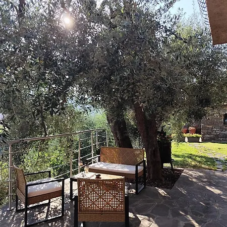 Appartement Almarea, A House Between The Sea And Olive Trees *