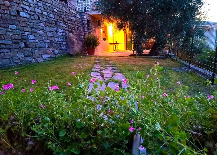 Almarea, A House Between The Sea And Olive Trees Apartamento